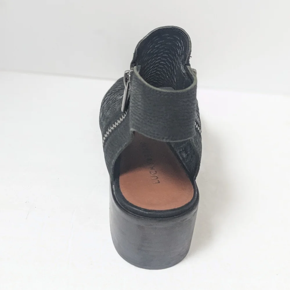 Lucky brand leather nelwyna sandals